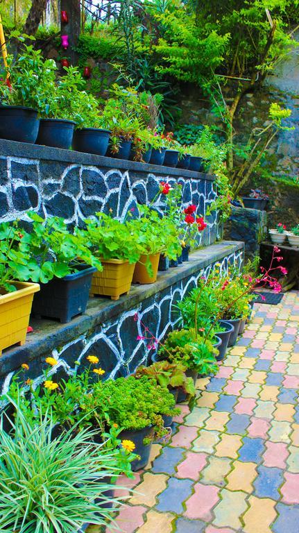 Crystal Mounts Hotel Nuwara Eliya Exterior photo